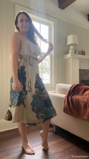 Dani Divinity aka thedanidivinity in clip Took my puppy along shopping today. What a lucky boy getting to spend his hard earned